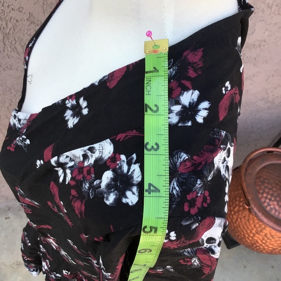 Torrid Skull and Flowers Challis Top - Picture 5 of 11